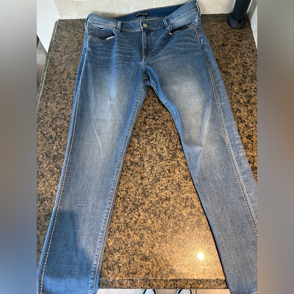 Express High Rise Cropped Jegging - Picture 1 of 6